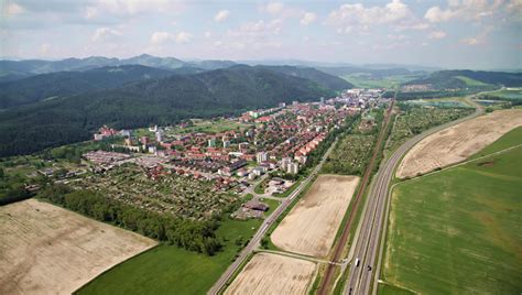 Okolie: Svit a Poprad vzdialenosti (6 slov)