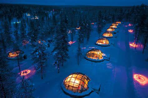 panorama iglu a aurora v Saariselkä