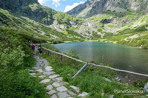 pohľad na Velické pleso a Gerlachovský štít