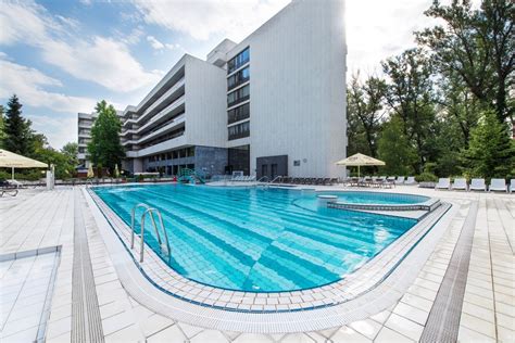 kúpeľný ostrov a Balnea Health Spa