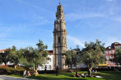 Torre dos Clérigos a výhľad na mesto