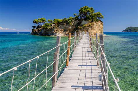 Ostrovy Marathonisi v Laganas Bay
