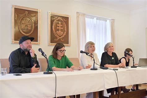 aronová nocľahárna a sociálne služby