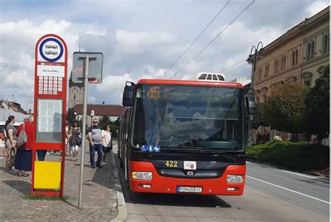zabezpečenie sedadiel a sprievod dieťaťa
