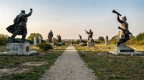 Posudok o stretávaní minulosti: Memento Park