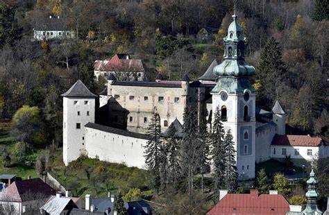 Kammerhof expozícia a Starý zámok