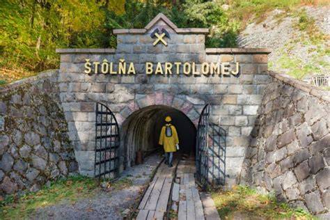 návštevník sfára do štôlne Bartolomej