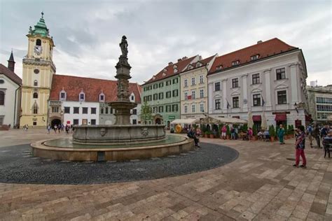 námestia a architektúra na Slovensku