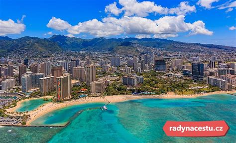 Waikiki pláž vybavenie a služby
