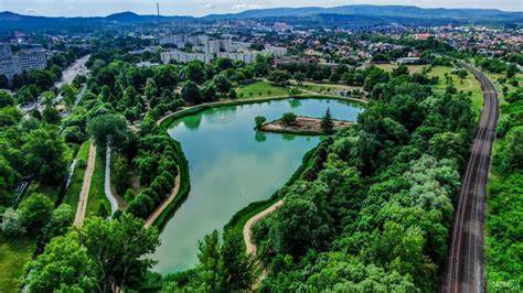 turul-szobor-panorama Tatabánya