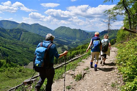 turisticke chodniky a pamiatky Javorníky